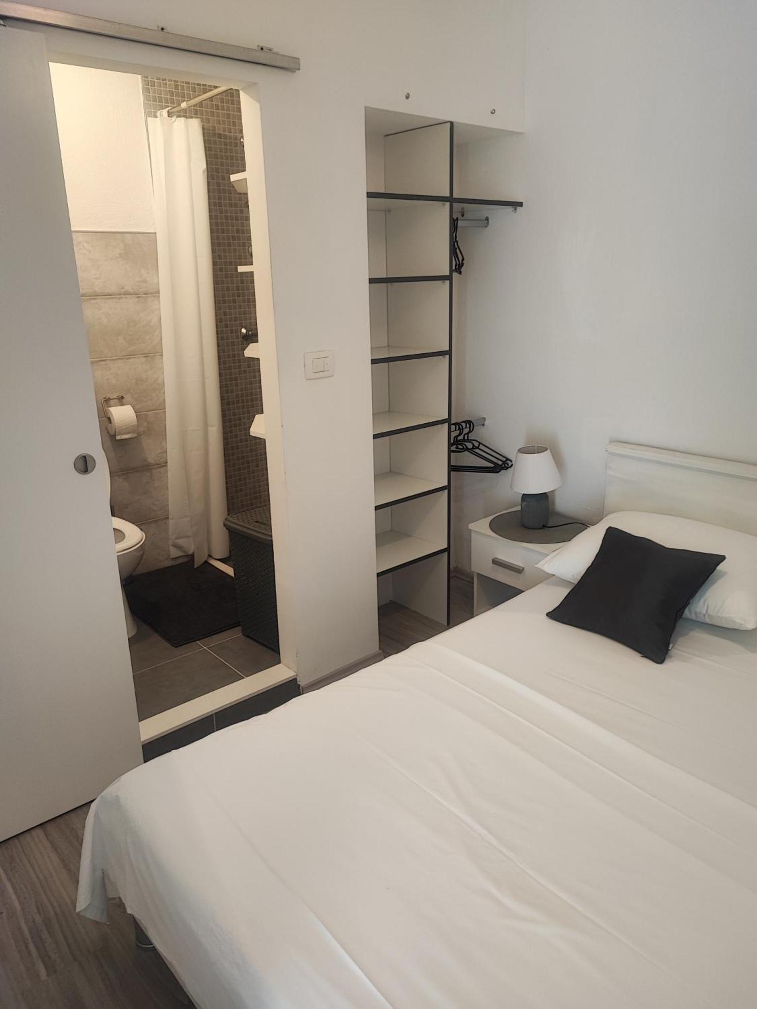 Ostrvica Apartment Mari מראה חיצוני תמונה